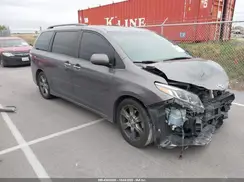 5TDXZ3DCXHS807533 2017 TOYOTA SIENNA