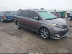 5TDXZ3DCXHS866923 2017 TOYOTA SIENNA