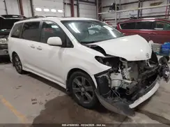 5TDXZ3DCXHS875329 2017 TOYOTA SIENNA