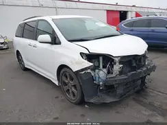 5TDXZ3DCXJS917276 2018 TOYOTA SIENNA