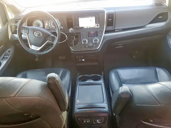 5TDXZ3DCXJS926267 2018 TOYOTA SIENNA - Image 8