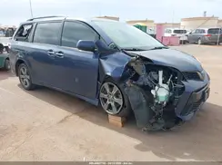 5TDXZ3DCXJS945241 2018 TOYOTA SIENNA