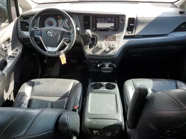 5TDXZ3DCXJS949564 2018 TOYOTA SIENNA - Image 8