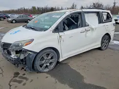5TDXZ3DCXJS953016 2018 TOYOTA SIENNA
