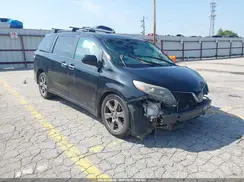 5TDXZ3DCXJS957132 2018 TOYOTA SIENNA