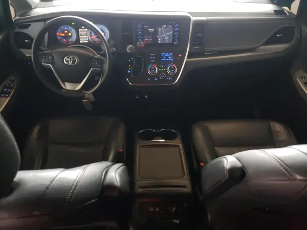 5TDXZ3DCXKS004812 2019 TOYOTA SIENNA - Image 8