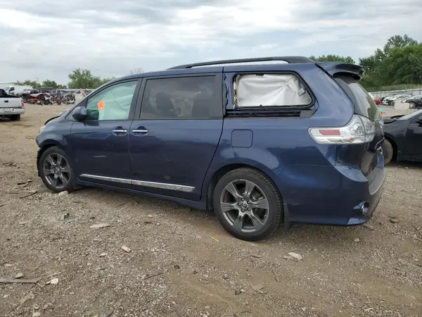 5TDXZ3DCXKS014949 2019 TOYOTA SIENNA - Image 2
