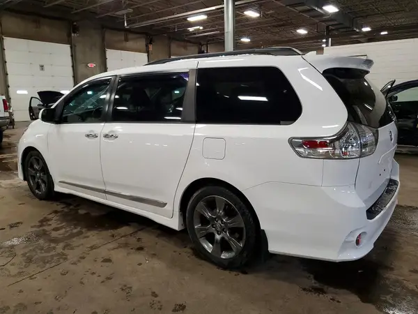 5TDXZ3DCXLS025046 2020 TOYOTA SIENNA - Image 2