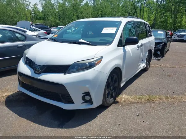 5TDXZ3DCXLS027671 2020 TOYOTA SIENNA - Image 2