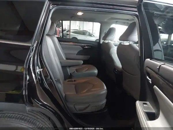 5TDYARAH1MS004697 2021 TOYOTA HIGHLANDER - Image 8