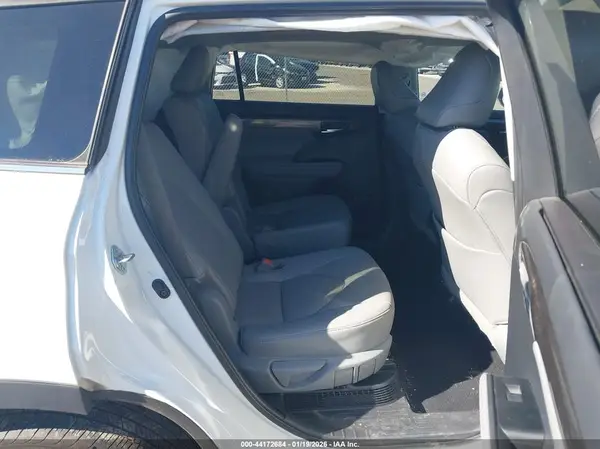 5TDYARAH2MS006393 2021 TOYOTA HIGHLANDER - Image 8