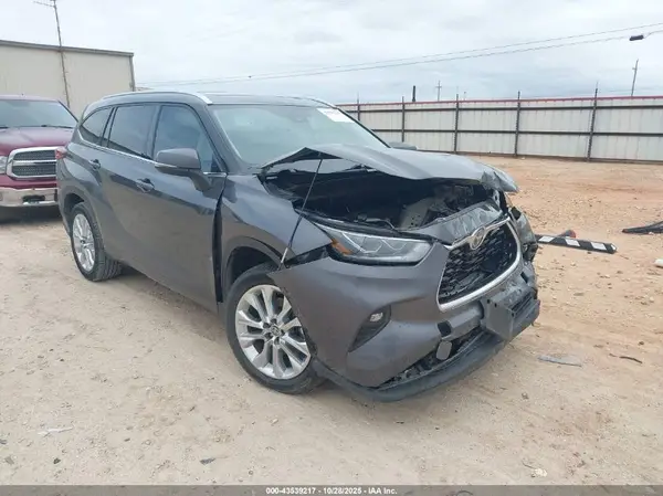 5TDYARAH3NS513868 2022 TOYOTA HIGHLANDER - Image 1