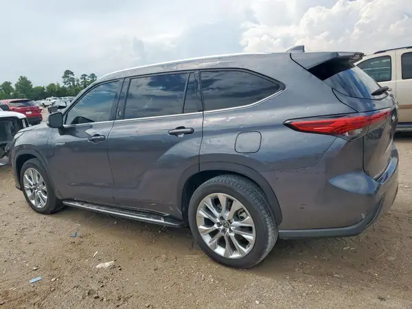 5TDYARAH4LS003123 2020 TOYOTA HIGHLANDER - Image 2