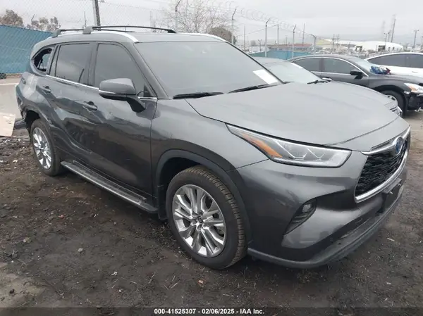 5TDYARAH5PS022270 2023 TOYOTA HIGHLANDER - Image 1