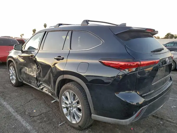 5TDYARAH7LS001902 2020 TOYOTA HIGHLANDER - Image 2