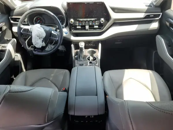 5TDYARAH8MS505182 2021 TOYOTA HIGHLANDER - Image 8