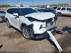 5TDYARAH8NS512327 2022 TOYOTA HIGHLANDER