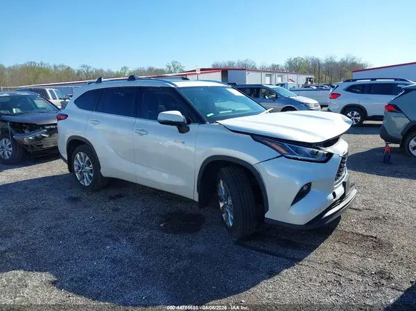 5TDYARAH9LS001965 2020 TOYOTA HIGHLANDER - Image 1