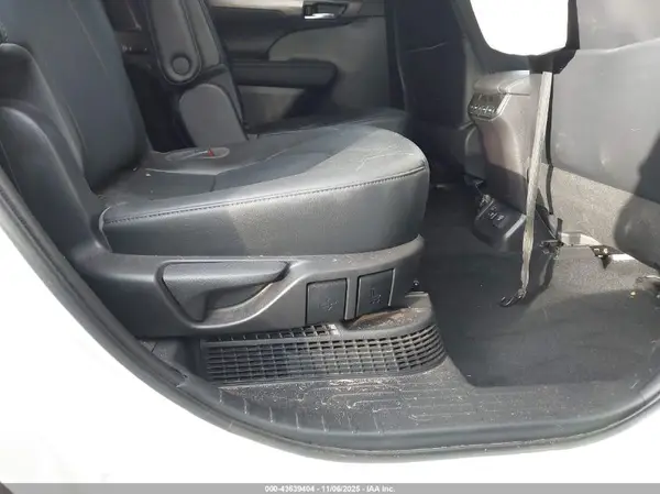5TDYARAHXMS006576 2021 TOYOTA HIGHLANDER - Image 8
