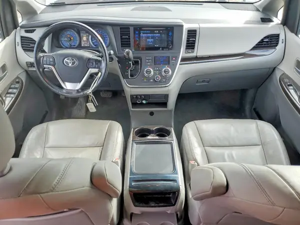 5TDYK3DC0GS696028 2016 TOYOTA SIENNA - Image 8