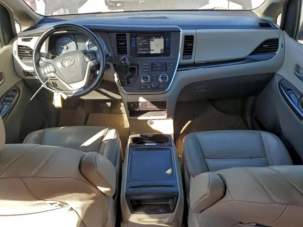 5TDYK3DC0GS697714 2016 TOYOTA SIENNA - Image 8
