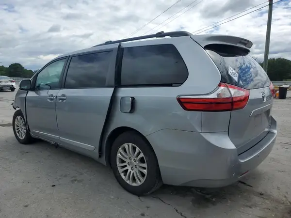 5TDYK3DC0GS708176 2016 TOYOTA SIENNA - Image 2