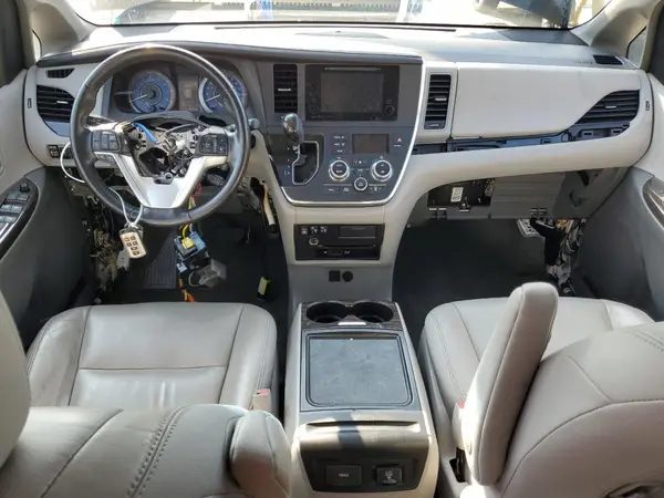 5TDYK3DC0GS719095 2016 TOYOTA SIENNA - Image 8