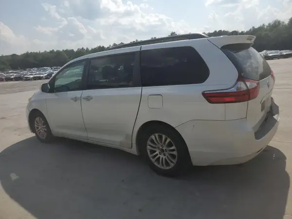 5TDYK3DC0GS726290 2016 TOYOTA SIENNA - Image 2