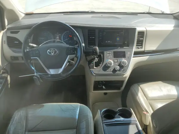 5TDYK3DC0GS726290 2016 TOYOTA SIENNA - Image 8