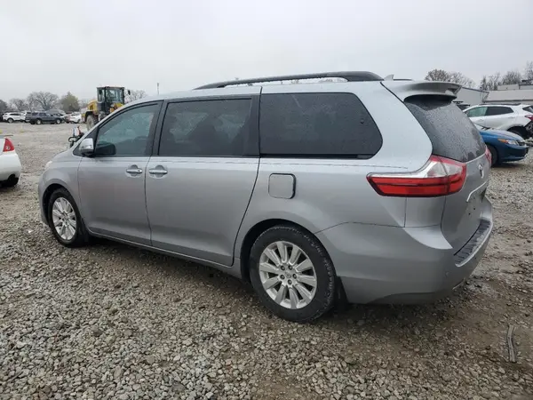 5TDYK3DC0GS735216 2016 TOYOTA SIENNA - Image 2