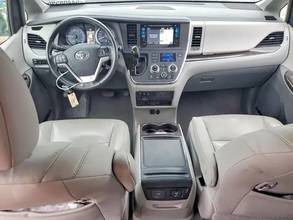 5TDYK3DC0GS745938 2016 TOYOTA SIENNA - Image 8