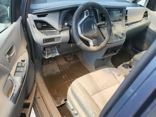 5TDYK3DC0GS758172 2016 TOYOTA SIENNA - Image 8