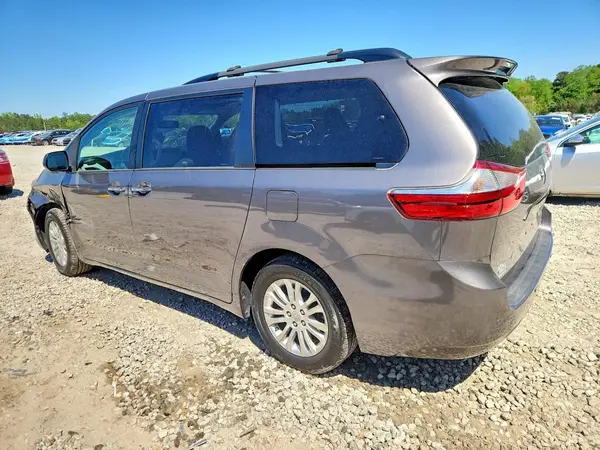 5TDYK3DC0GS759192 2016 TOYOTA SIENNA - Image 2