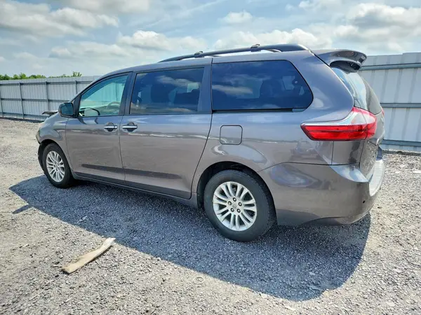 5TDYK3DC0GS759788 2016 TOYOTA SIENNA - Image 2