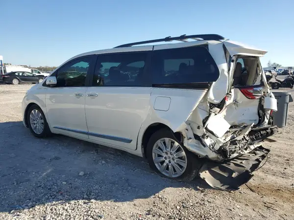 5TDYK3DC0GS764716 2016 TOYOTA SIENNA - Image 2