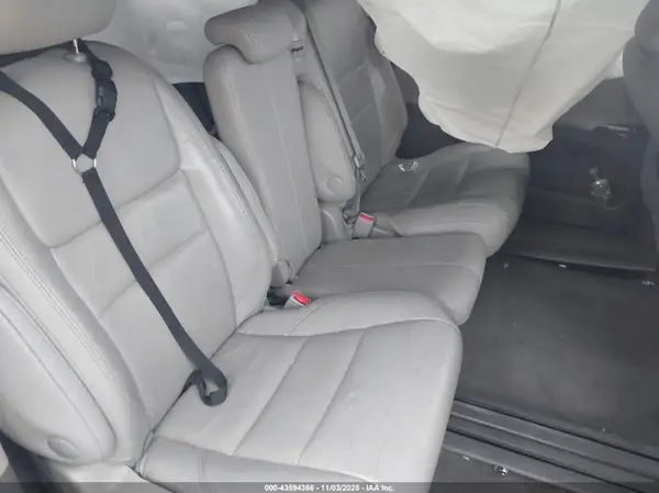 5TDYK3DC1GS693591 2016 TOYOTA SIENNA - Image 8