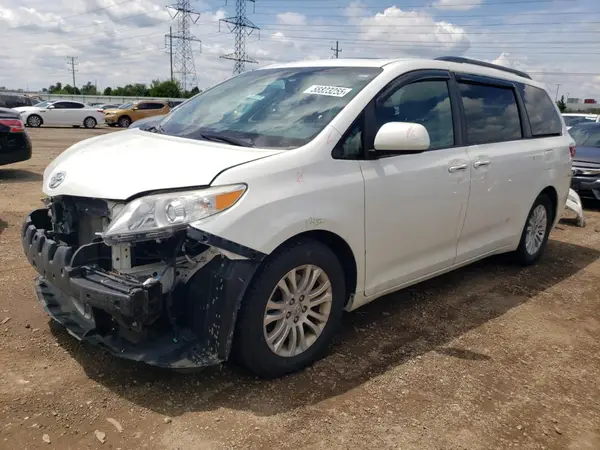 5TDYK3DC1GS694790 2016 TOYOTA SIENNA - Image 1