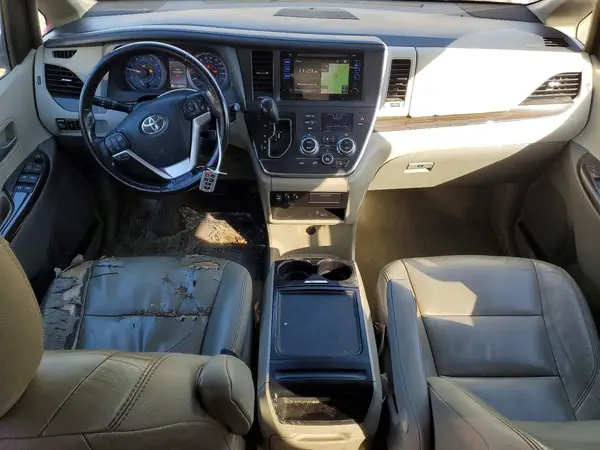 5TDYK3DC1GS697933 2016 TOYOTA SIENNA - Image 8