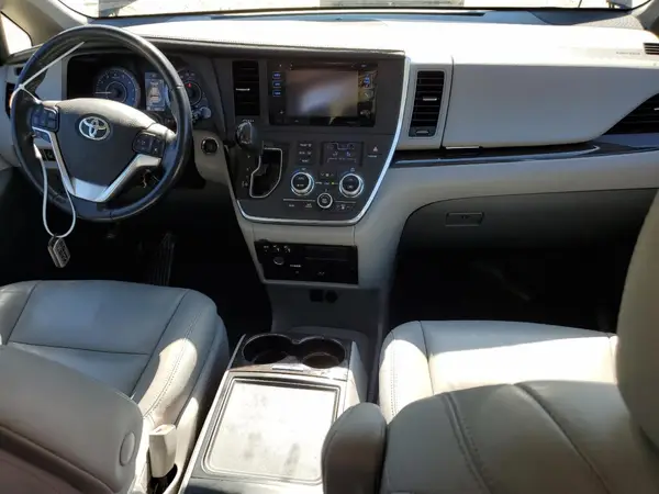 5TDYK3DC1GS698659 2016 TOYOTA SIENNA - Image 8