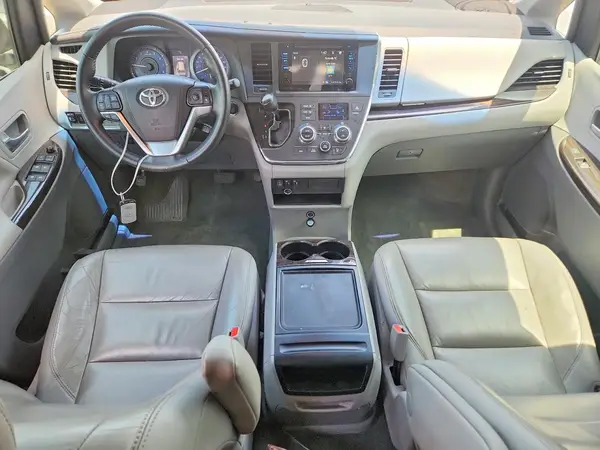 5TDYK3DC1GS700233 2016 TOYOTA SIENNA - Image 8