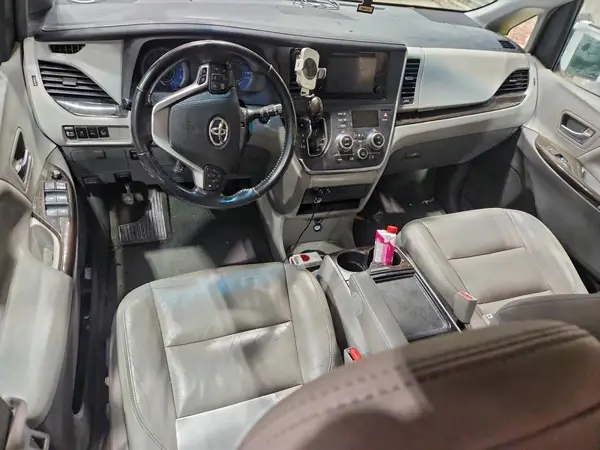 5TDYK3DC1GS702886 2016 TOYOTA SIENNA - Image 8