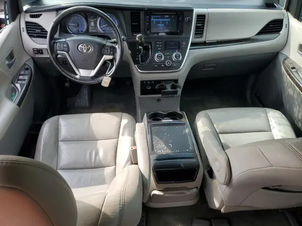 5TDYK3DC1GS708929 2016 TOYOTA SIENNA - Image 8