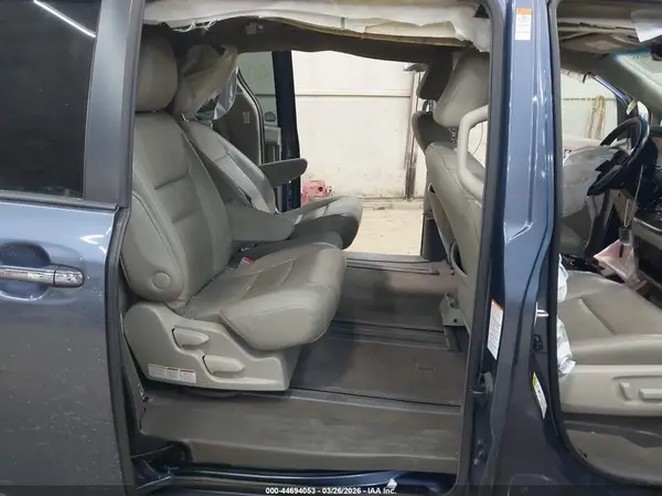 5TDYK3DC1GS714701 2016 TOYOTA SIENNA - Image 8