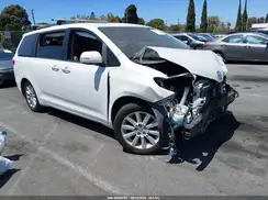 5TDYK3DC1GS721955 2016 TOYOTA SIENNA