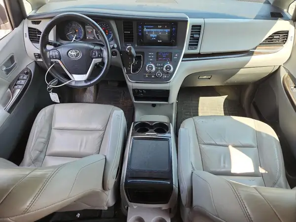 5TDYK3DC1GS736665 2016 TOYOTA SIENNA - Image 8