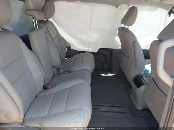 5TDYK3DC1GS739355 2016 TOYOTA SIENNA - Image 8