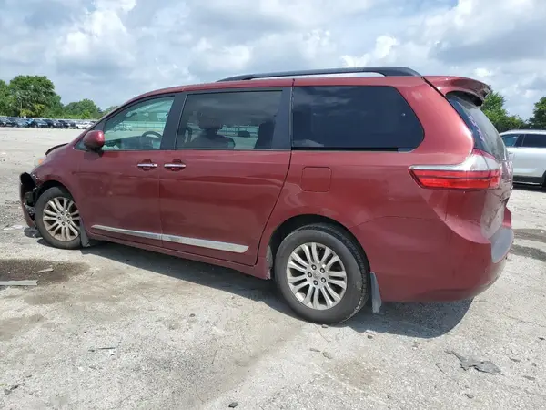 5TDYK3DC1GS742577 2016 TOYOTA SIENNA - Image 2