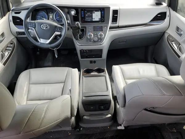 5TDYK3DC1GS750811 2016 TOYOTA SIENNA - Image 8