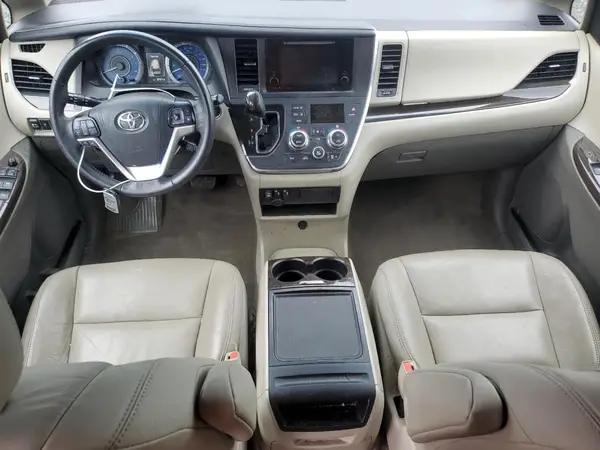 5TDYK3DC1GS759749 2016 TOYOTA SIENNA - Image 8
