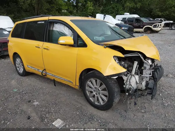 5TDYK3DC1GS763400 2016 TOYOTA SIENNA - Image 1